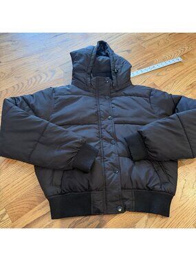 AEROPOSTALE WOMENS SMALL BLACK PUFFER JACKET HOODED